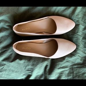 Leather nude flats